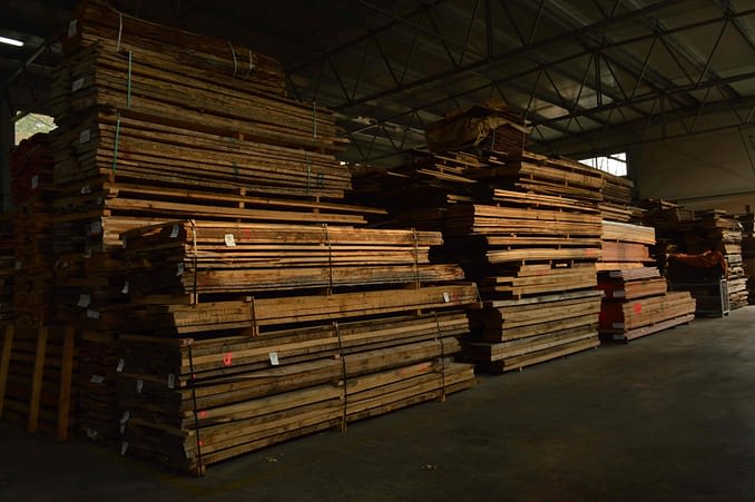 дровяной склад в Сенковском